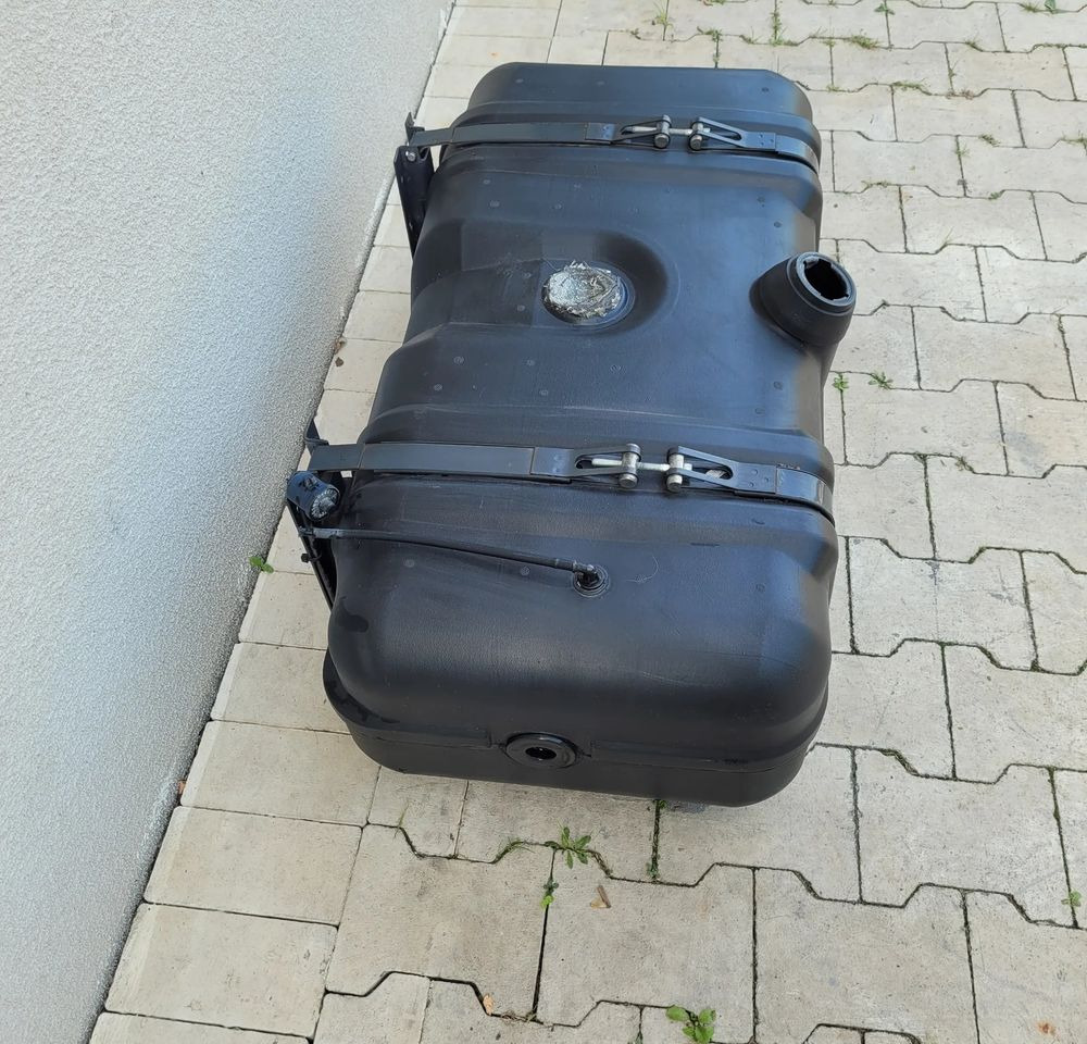 ZBIORNIK PALIWA NISSANA CABSTAR MAXITY - Palivová nádrž pro Nákladní auto: obrázek 3 ZBIORNIK PALIWA NISSANA CABSTAR MAXITY - Palivová nádrž pro Nákladní auto: obrázek 3