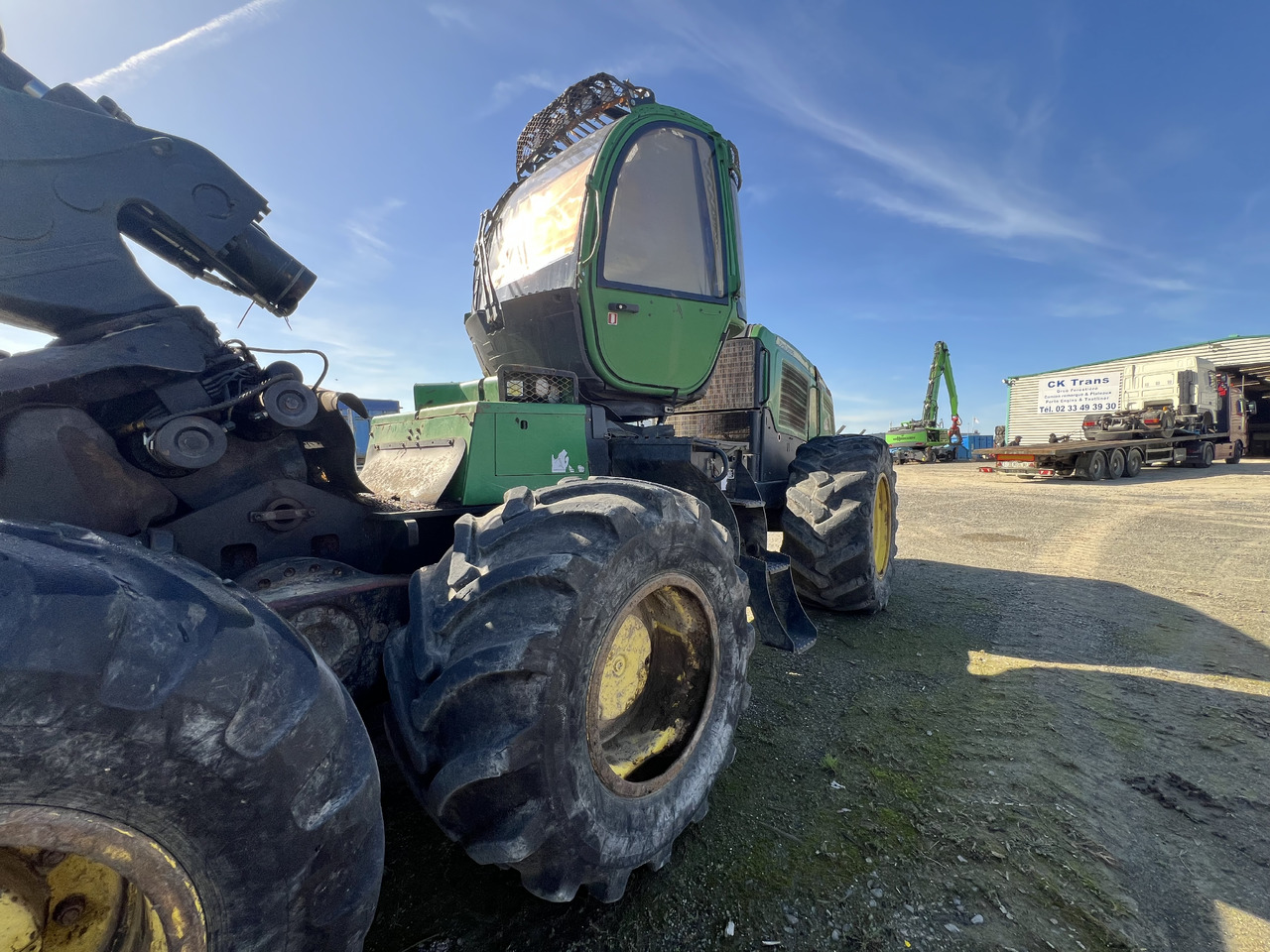 JOHN DEERE 1270E - Harvestor: obrázek 1 JOHN DEERE 1270E - Harvestor: obrázek 1