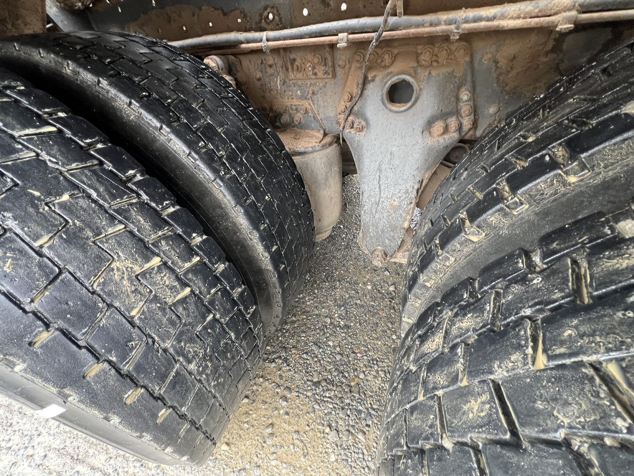 SCANIA 8x4 - Hákový nosič kontejnerů: obrázek 3 SCANIA 8x4 - Hákový nosič kontejnerů: obrázek 3