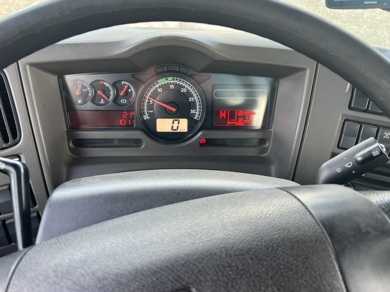 SCANIA 8x4 - Hákový nosič kontejnerů: obrázek 1 SCANIA 8x4 - Hákový nosič kontejnerů: obrázek 1