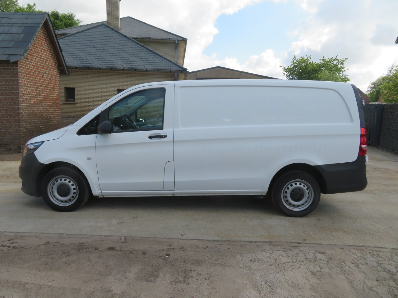 - Malá dodávka: obrázek 4 - Malá dodávka: obrázek 4