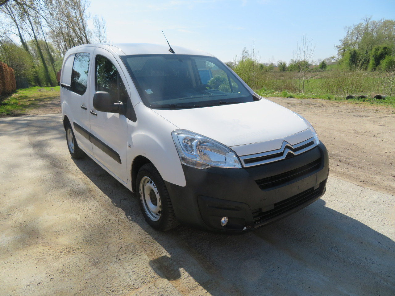 CITROËN Berlingo 1.6 BlueHDi CLUB - Furgon: obrázek 1 CITROËN Berlingo 1.6 BlueHDi CLUB - Furgon: obrázek 1