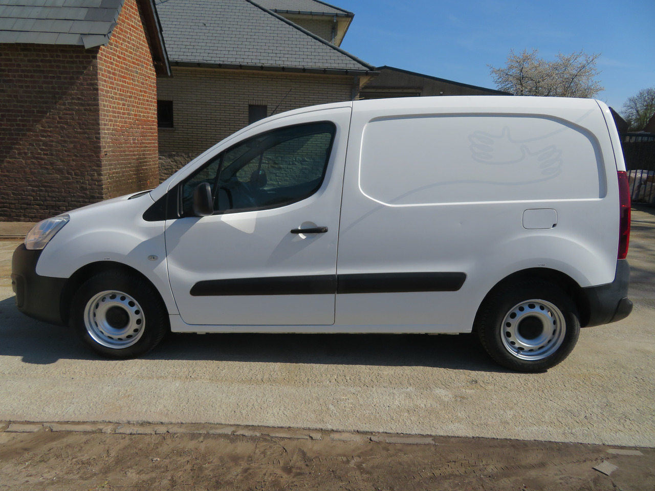 CITROËN Berlingo 1.6 BlueHDi CLUB - Furgon: obrázek 4 CITROËN Berlingo 1.6 BlueHDi CLUB - Furgon: obrázek 4