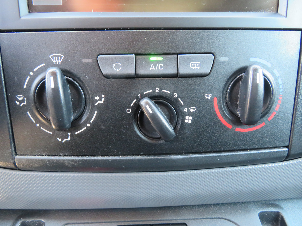 Furgon CITROËN Berlingo 1.6 BlueHDi CLUB: obrázek 14 Furgon CITROËN Berlingo 1.6 BlueHDi CLUB: obrázek 14