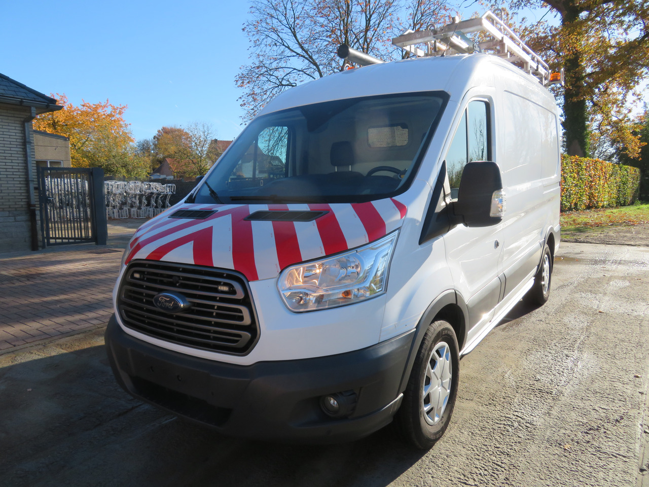 Ford Transit 2.0TDCi L2H2 - Furgon: obrázek 3 Ford Transit 2.0TDCi L2H2 - Furgon: obrázek 3