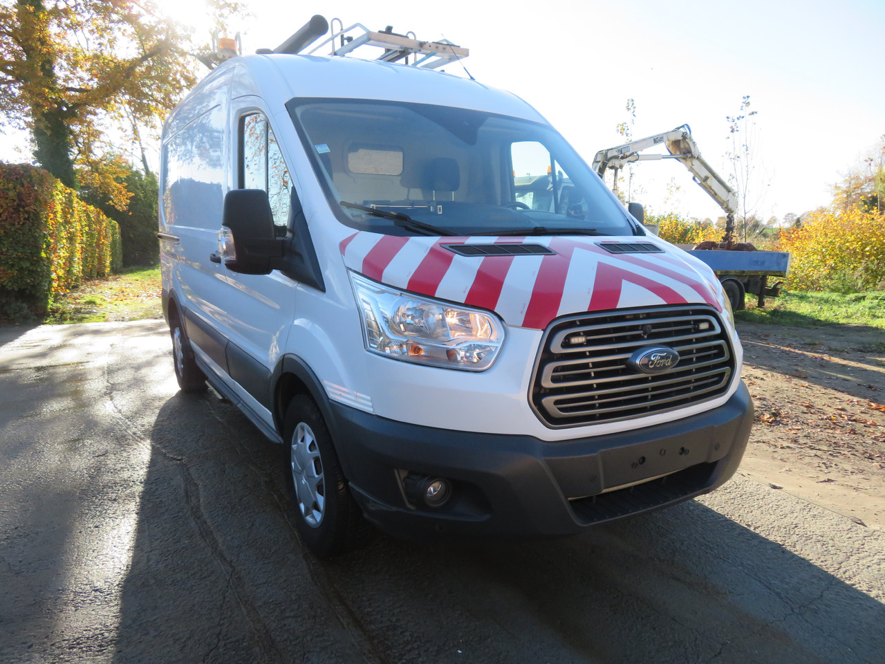 Ford Transit 2.0TDCi - L2H2 - Furgon: obrázek 1 Ford Transit 2.0TDCi - L2H2 - Furgon: obrázek 1