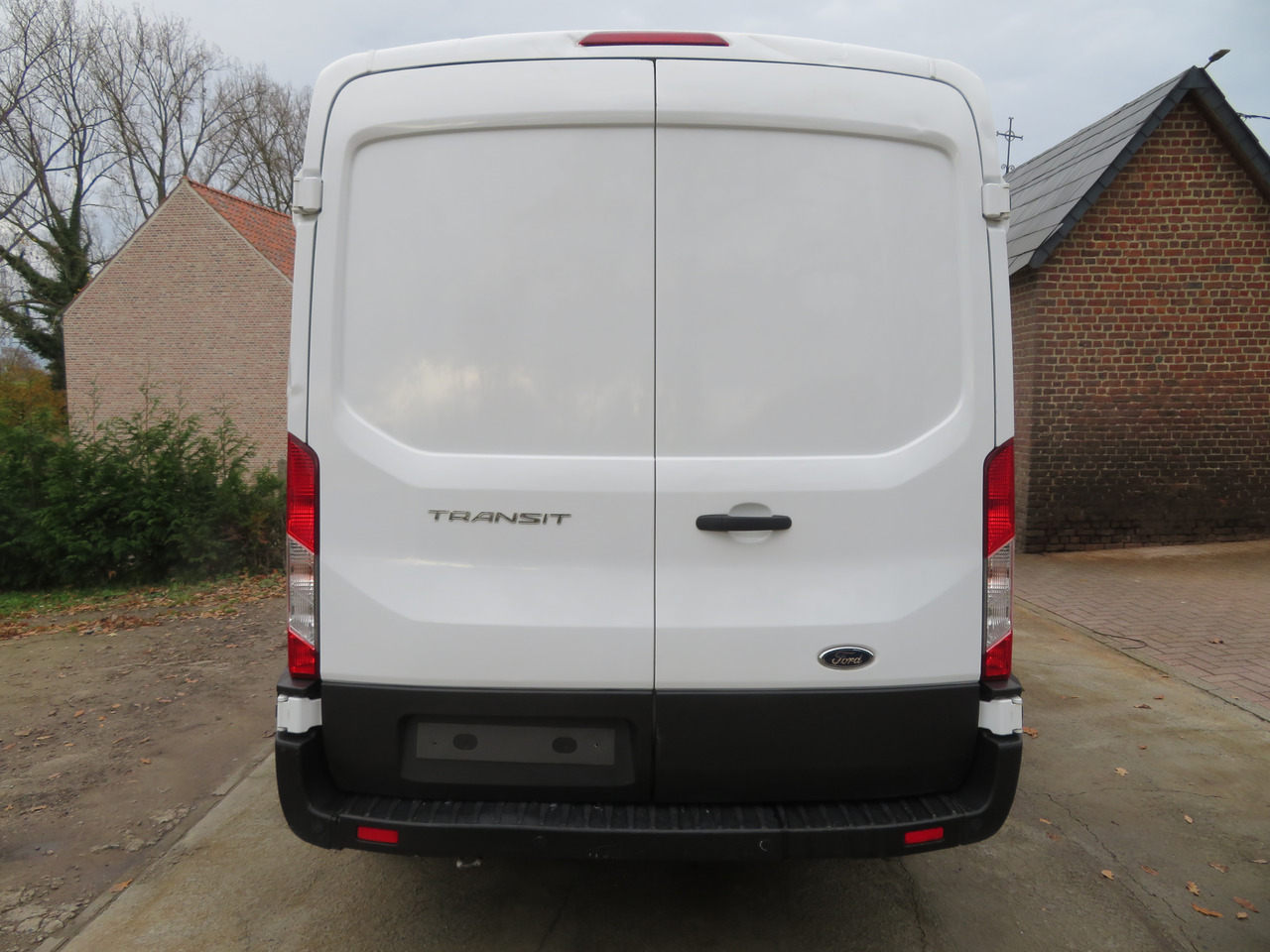 Furgon Ford Transit 2.0TDCi TREND - L2H2: obrázek 6