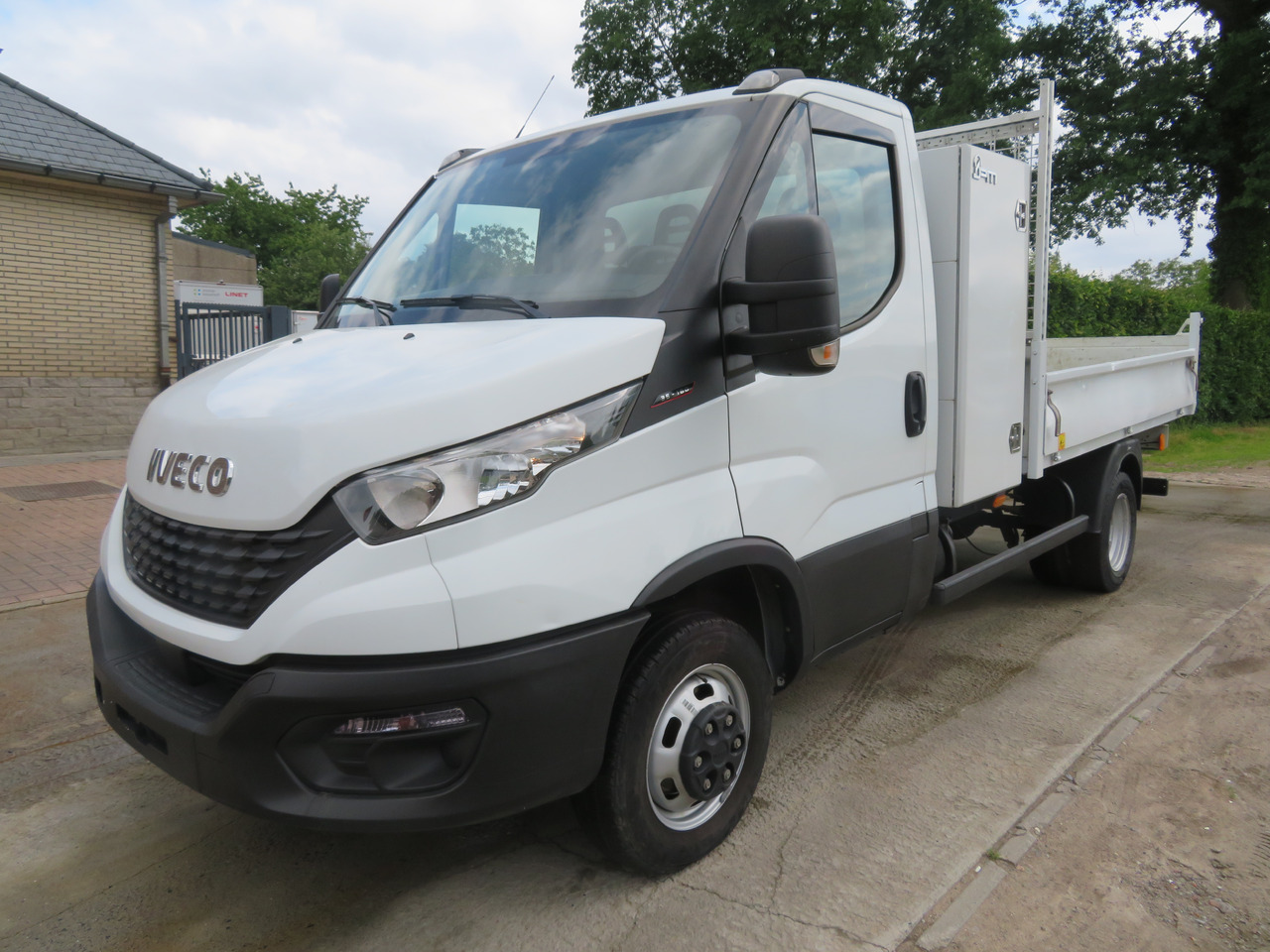 IVECO Daily 35C16 - 3.0 - Dodávka sklápěč: obrázek 3 IVECO Daily 35C16 - 3.0 - Dodávka sklápěč: obrázek 3