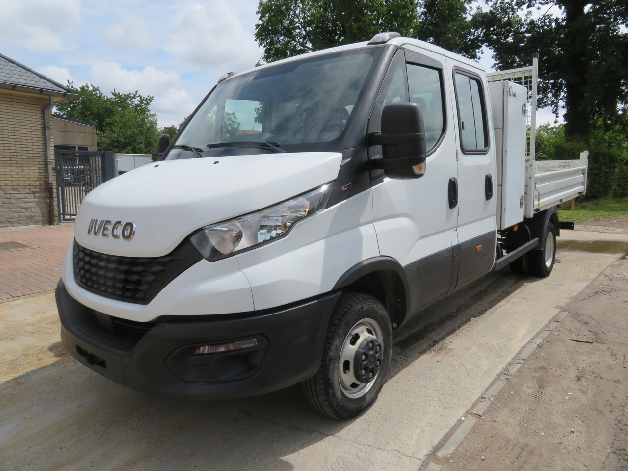 IVECO Daily 35C16 3.0 Dubbel cabine - Dodávka sklápěč, Dodávka s dvojitou kabinou: obrázek 3 IVECO Daily 35C16 3.0 Dubbel cabine - Dodávka sklápěč, Dodávka s dvojitou kabinou: obrázek 3