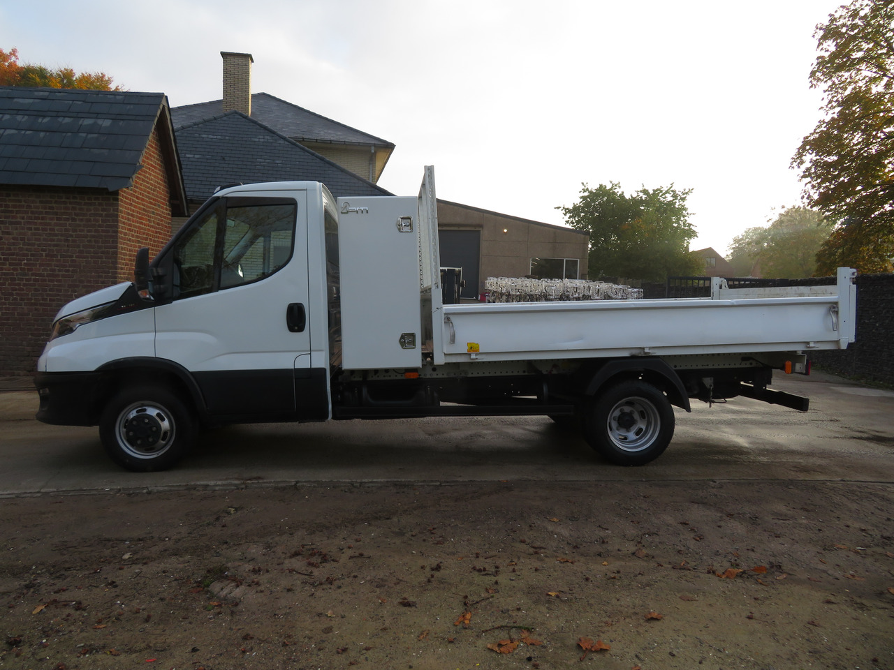 Iveco Daily 35C16 3.0 - L3 - Kipper - Dodávka sklápěč: obrázek 4 Iveco Daily 35C16 3.0 - L3 - Kipper - Dodávka sklápěč: obrázek 4
