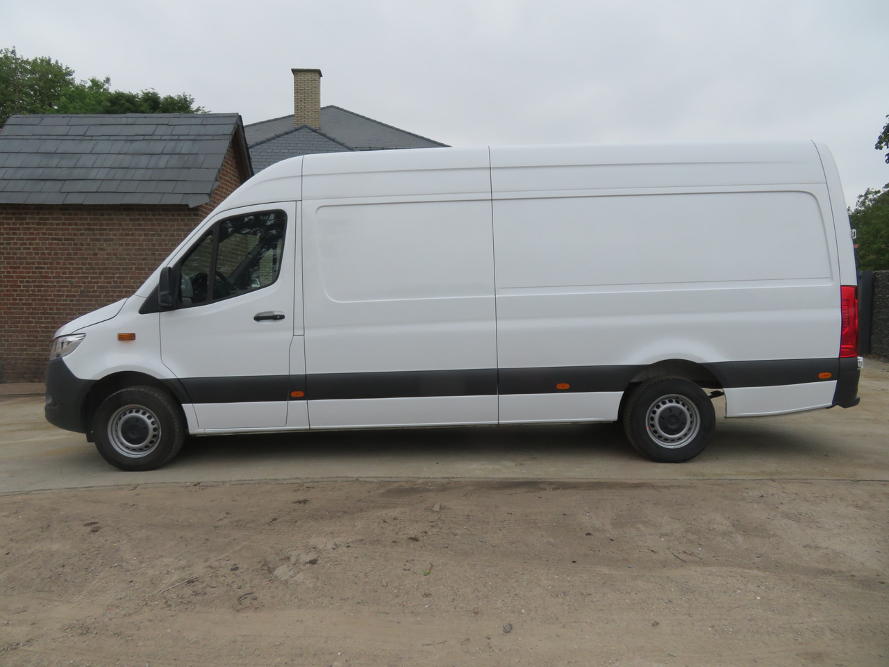 MERCEDES-BENZ Sprinter 315cdi - A3H2 - Furgon: obrázek 4 MERCEDES-BENZ Sprinter 315cdi - A3H2 - Furgon: obrázek 4