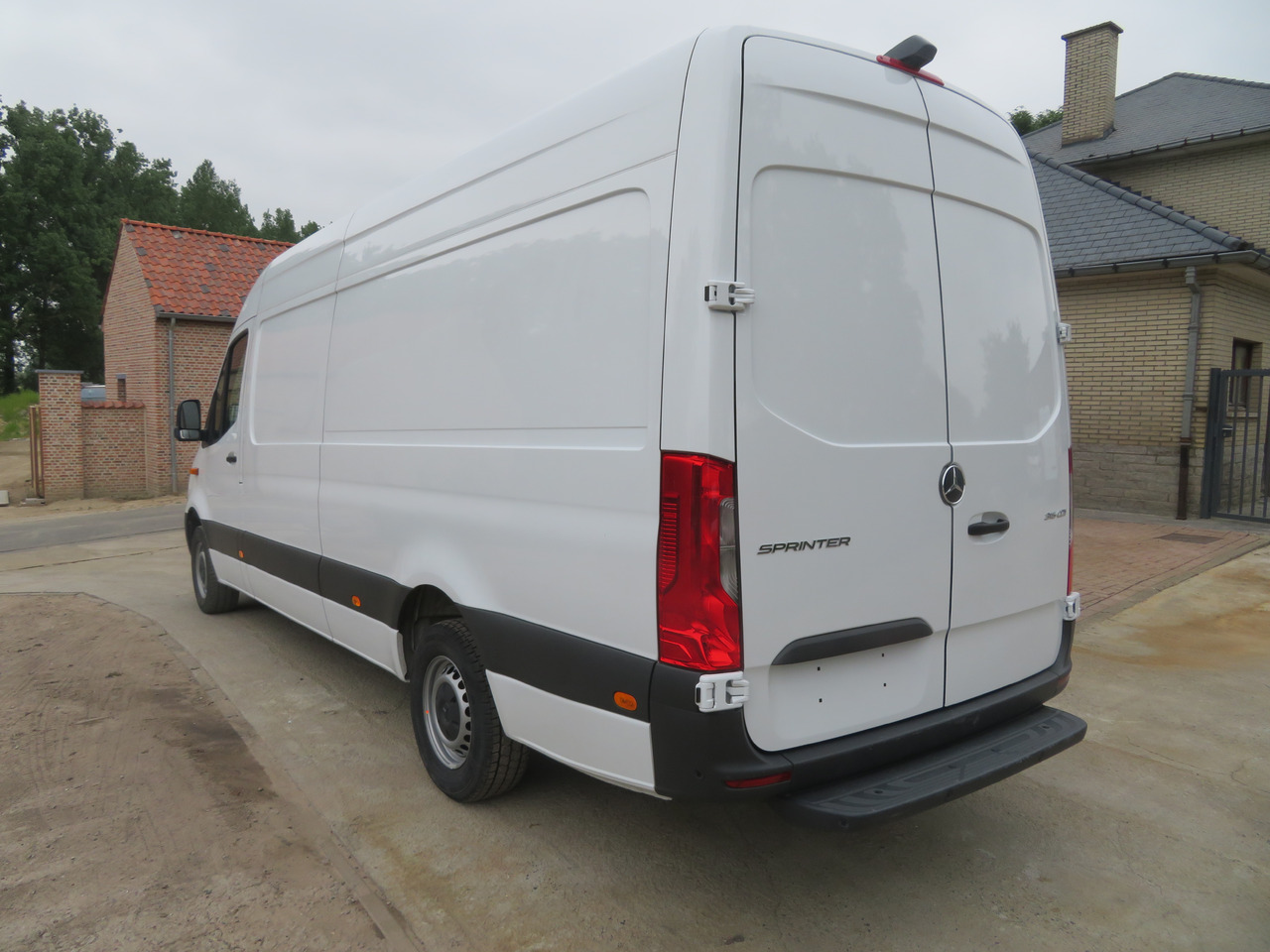 MERCEDES-BENZ Sprinter 315cdi - A3H2 - Furgon: obrázek 5 MERCEDES-BENZ Sprinter 315cdi - A3H2 - Furgon: obrázek 5