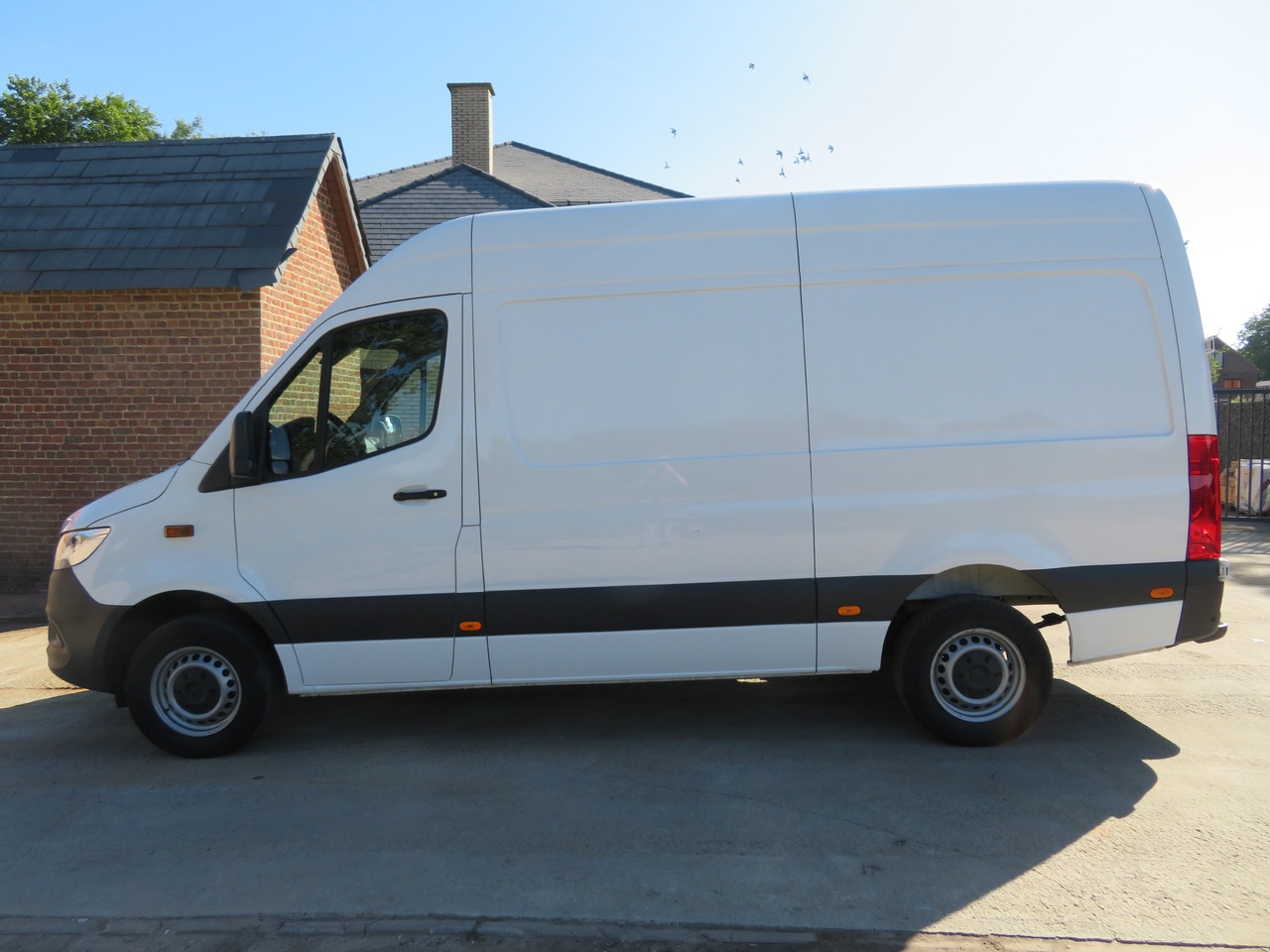 MERCEDES-BENZ Sprinter 317cdi - A2H2 - Furgon: obrázek 4 MERCEDES-BENZ Sprinter 317cdi - A2H2 - Furgon: obrázek 4