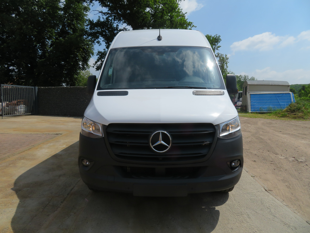 MERCEDES-BENZ Sprinter 317cdi - A3H2 - Furgon: obrázek 2 MERCEDES-BENZ Sprinter 317cdi - A3H2 - Furgon: obrázek 2