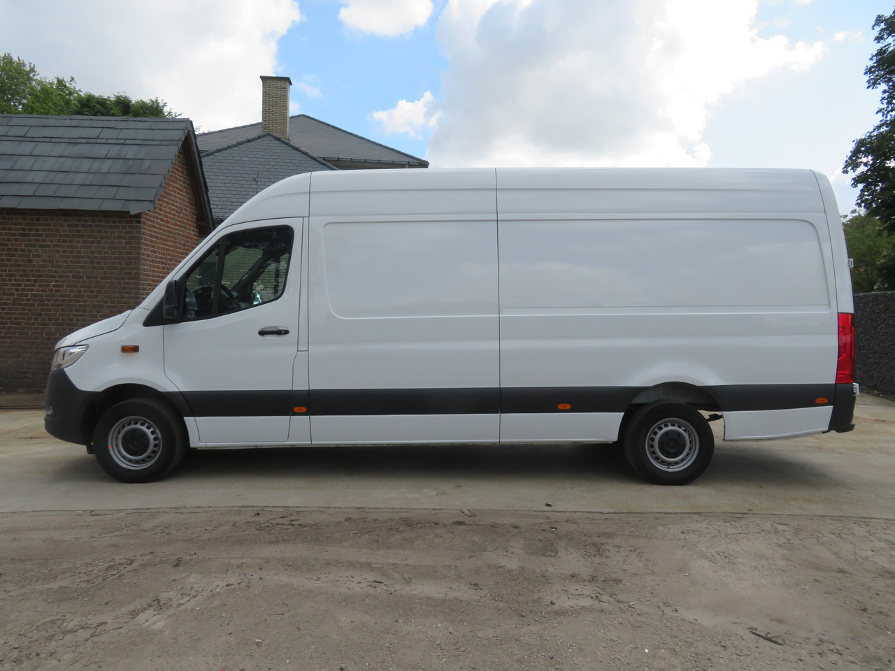 MERCEDES-BENZ Sprinter 317cdi - A3H2 - Furgon: obrázek 4 MERCEDES-BENZ Sprinter 317cdi - A3H2 - Furgon: obrázek 4