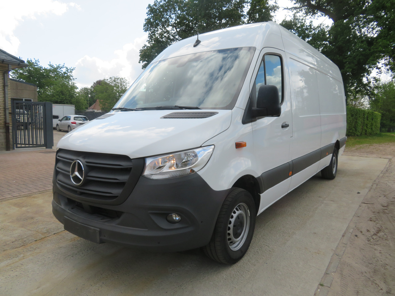 MERCEDES-BENZ Sprinter 317cdi - A3H2 - Furgon: obrázek 3 MERCEDES-BENZ Sprinter 317cdi - A3H2 - Furgon: obrázek 3