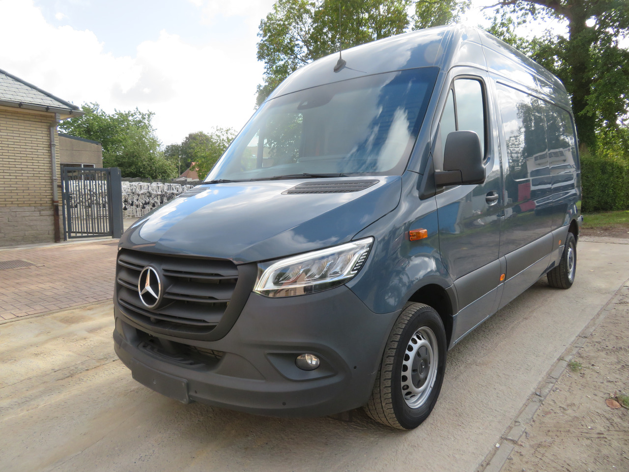 Mercedes-Benz Gesloten bestelwagen A2H2 - Furgon: obrázek 3 Mercedes-Benz Gesloten bestelwagen A2H2 - Furgon: obrázek 3