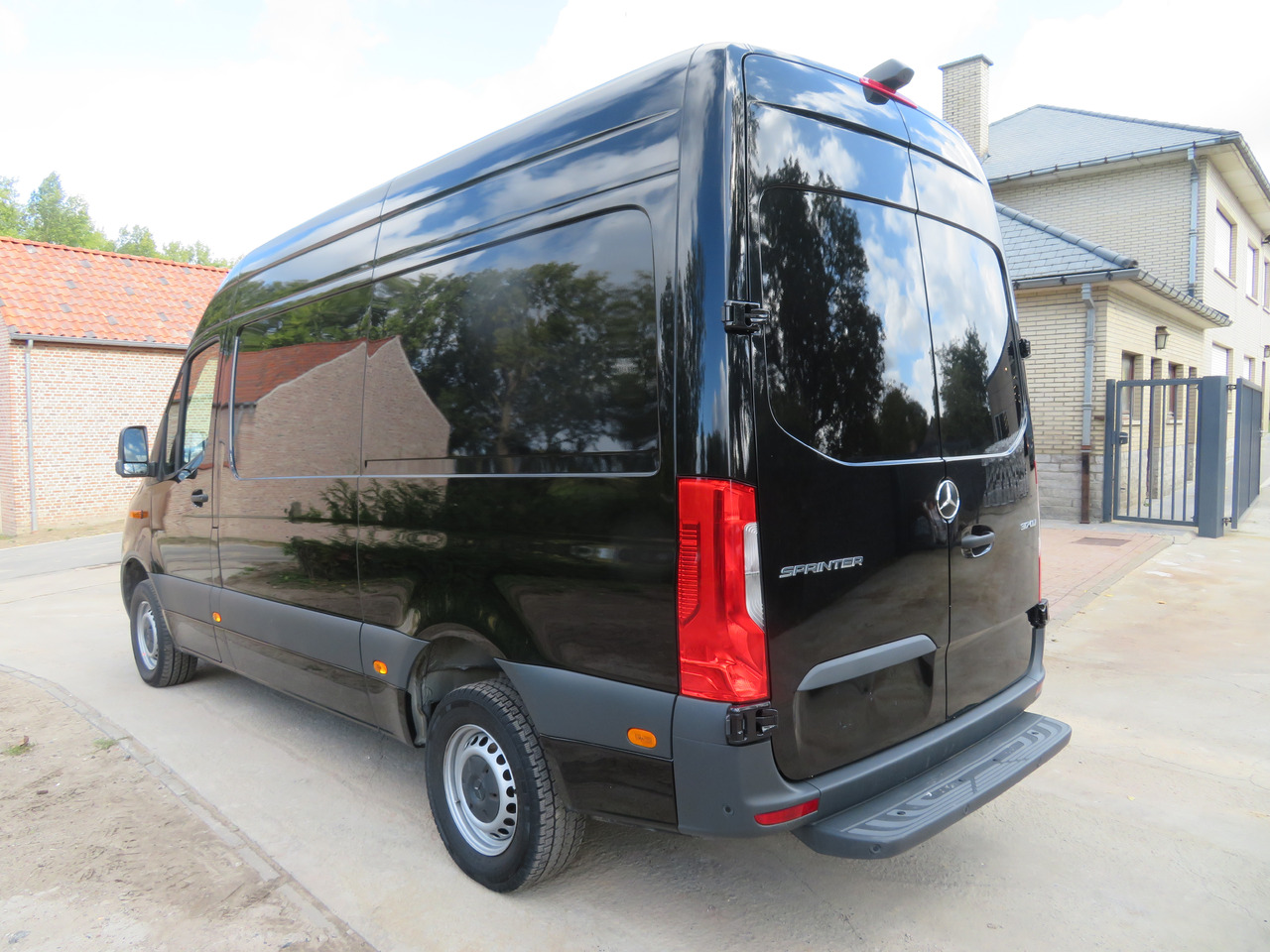 Mercedes-Benz Sprinter 317cdi - A2H2 - Furgon: obrázek 5 Mercedes-Benz Sprinter 317cdi - A2H2 - Furgon: obrázek 5