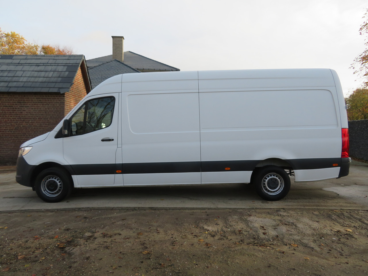 Mercedes-Benz Sprinter 317cdi - A3H2 - 3.5T trekvermogen - Furgon: obrázek 4 Mercedes-Benz Sprinter 317cdi - A3H2 - 3.5T trekvermogen - Furgon: obrázek 4