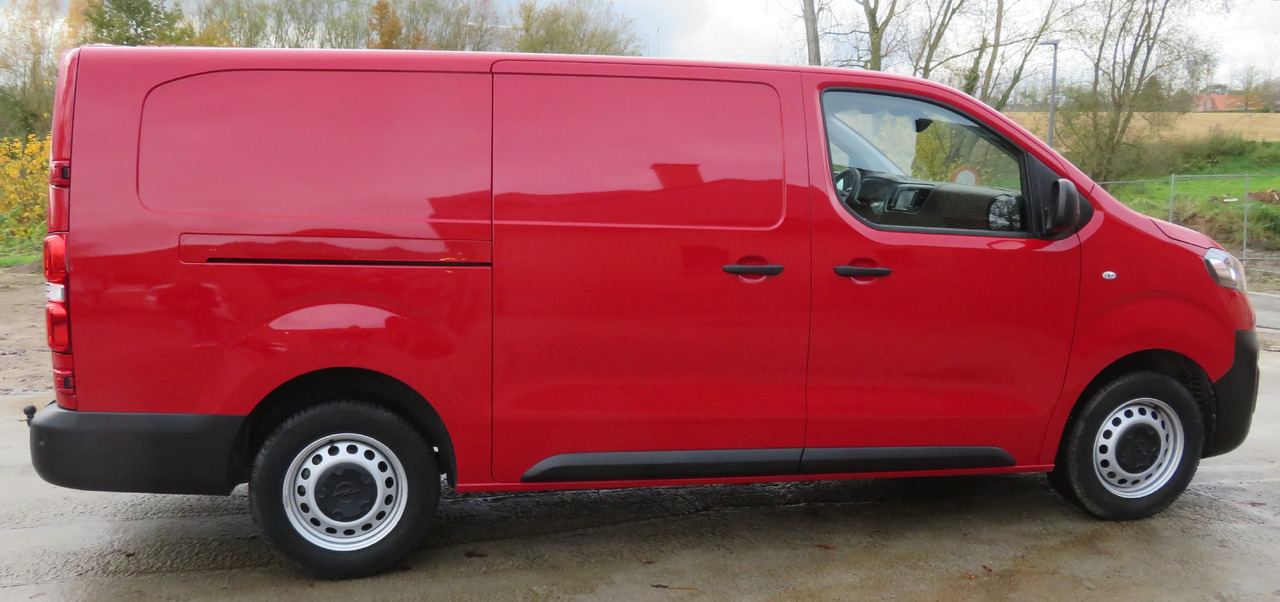Malá dodávka Opel Vivaro 1.5 Blue HDi XL: obrázek 8