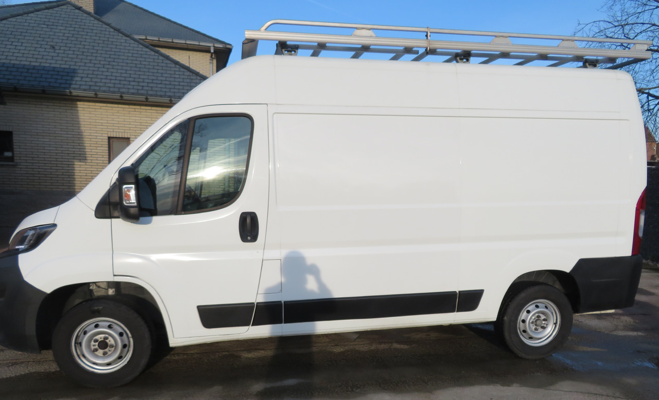 Peugeot Boxer 2.0 Blue HDI - Furgon: obrázek 4 Peugeot Boxer 2.0 Blue HDI - Furgon: obrázek 4