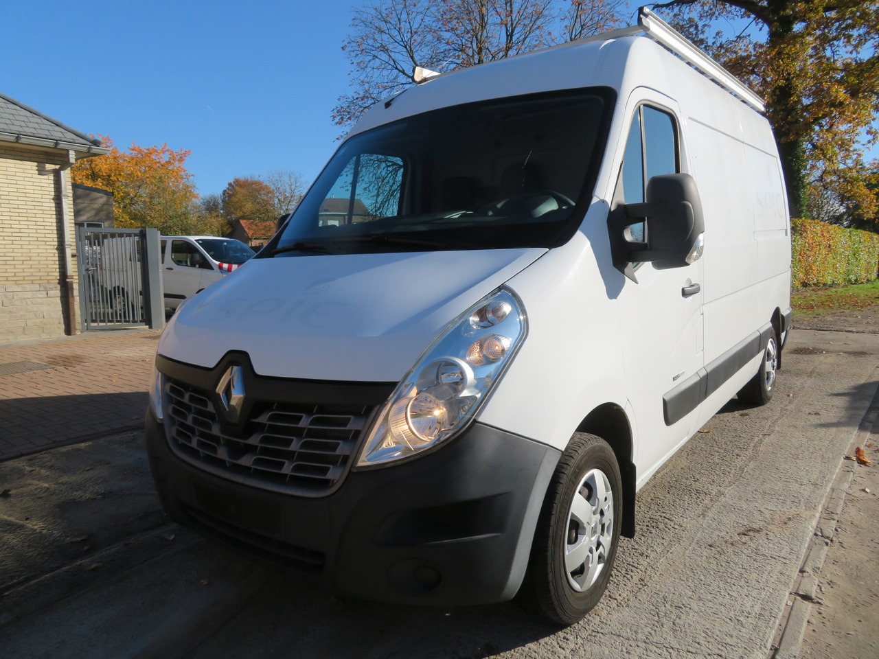 Renault Master 2.3dCi - L2H2 - Furgon: obrázek 3 Renault Master 2.3dCi - L2H2 - Furgon: obrázek 3
