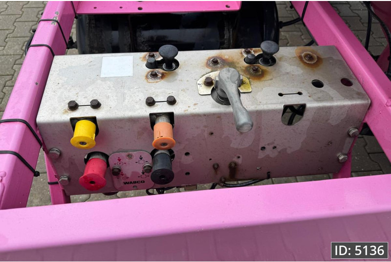 Broshuis 3UCC-39/45 Multi / 2x Extandable / 2x Lift Axle - Kontejnerovy návěs/ Výměnná nástavba: obrázek 5 Broshuis 3UCC-39/45 Multi / 2x Extandable / 2x Lift Axle - Kontejnerovy návěs/ Výměnná nástavba: obrázek 5