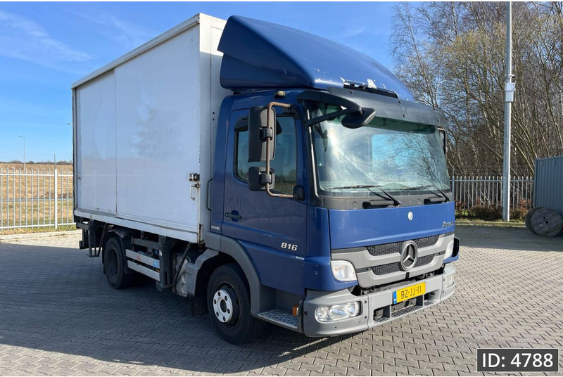 Mercedes-Benz Atego 816 Day Cab, Euro 5, BDF / EPS automatic / standklima / Hydraulic system - Kontejnérový podvozek/ Výměnná nástavba: obrázek 4 Mercedes-Benz Atego 816 Day Cab, Euro 5, BDF / EPS automatic / standklima / Hydraulic system - Kontejnérový podvozek/ Výměnná nástavba: obrázek 4