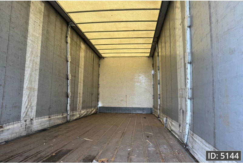 Scania P230 Day Cab, Euro 5, / Manual / 750x248x260 / DHOLLANDIA - Plachtový nákladní auto: obrázek 5 Scania P230 Day Cab, Euro 5, / Manual / 750x248x260 / DHOLLANDIA - Plachtový nákladní auto: obrázek 5