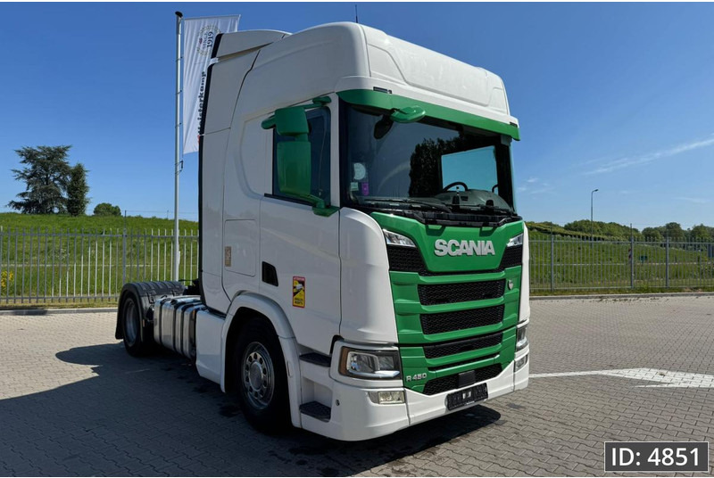 Scania R450 Topline, Euro 6, / Retarder / Standklima / 2x Tank, Intarder - Tahač: obrázek 4 Scania R450 Topline, Euro 6, / Retarder / Standklima / 2x Tank, Intarder - Tahač: obrázek 4