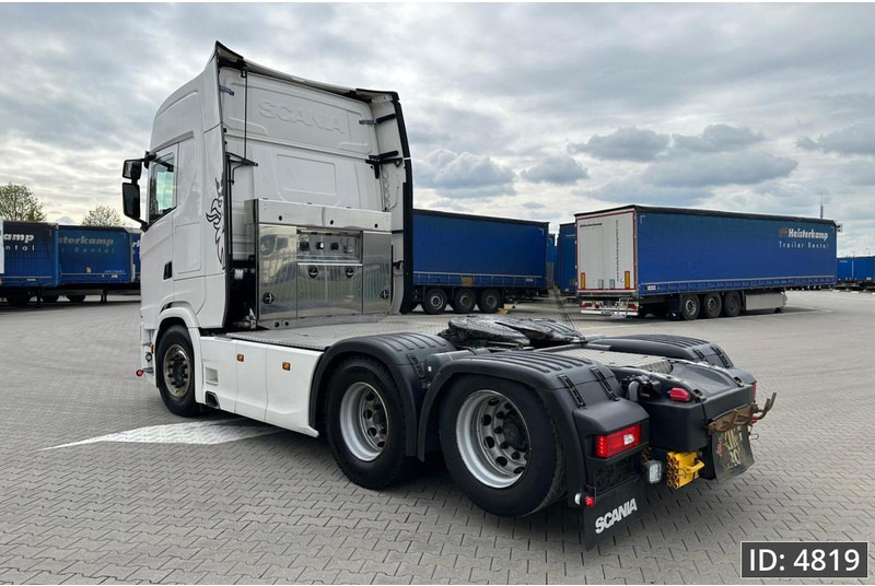 Scania S650 Topline, Euro 6, 6x2 / Retarder / Standklima / PTO / Leather / Sliding 5th wheel, Intarder - Tahač: obrázek 4 Scania S650 Topline, Euro 6, 6x2 / Retarder / Standklima / PTO / Leather / Sliding 5th wheel, Intarder - Tahač: obrázek 4