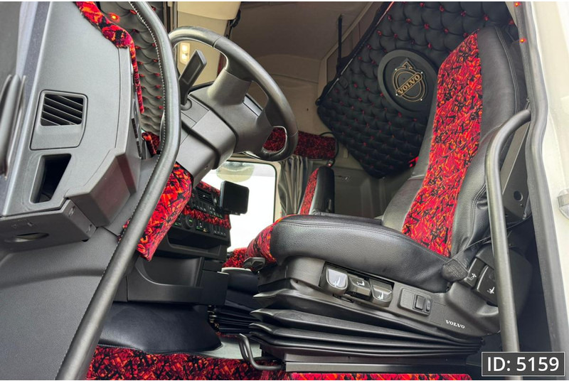 Volvo FH 460 Globetrotter XL, Euro 6, / 2 Tanks / Spec. Interior / TOP condition! - Tahač: obrázek 5 Volvo FH 460 Globetrotter XL, Euro 6, / 2 Tanks / Spec. Interior / TOP condition! - Tahač: obrázek 5