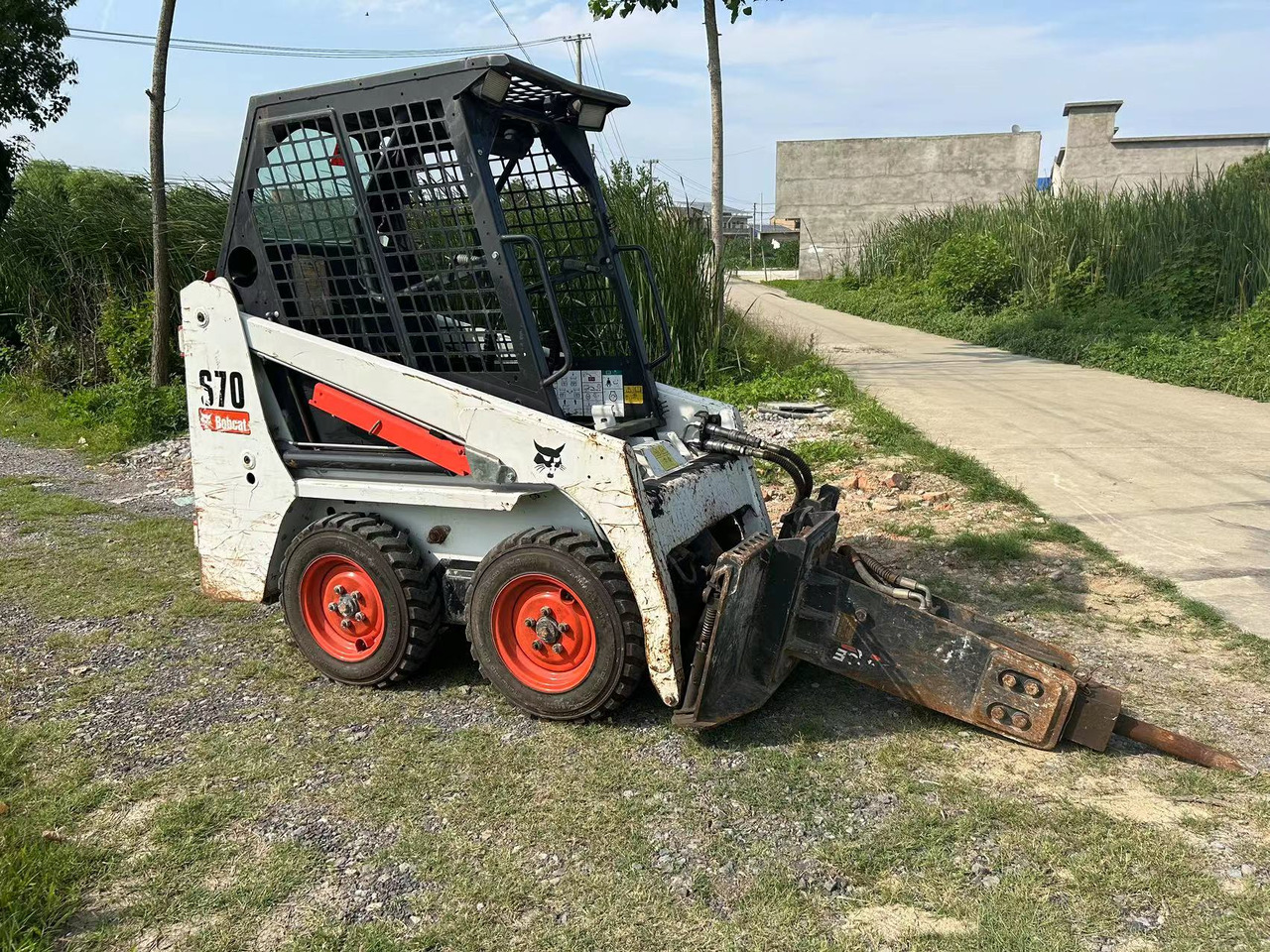 BOBCAT S70 Skid Steer Loader Click for Discount - Smykový nakladač: obrázek 5 BOBCAT S70 Skid Steer Loader Click for Discount - Smykový nakladač: obrázek 5