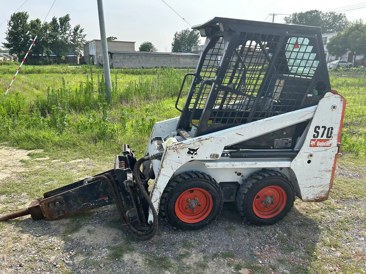 BOBCAT S70 Skid Steer Loader Click for Discount - Smykový nakladač: obrázek 1 BOBCAT S70 Skid Steer Loader Click for Discount - Smykový nakladač: obrázek 1