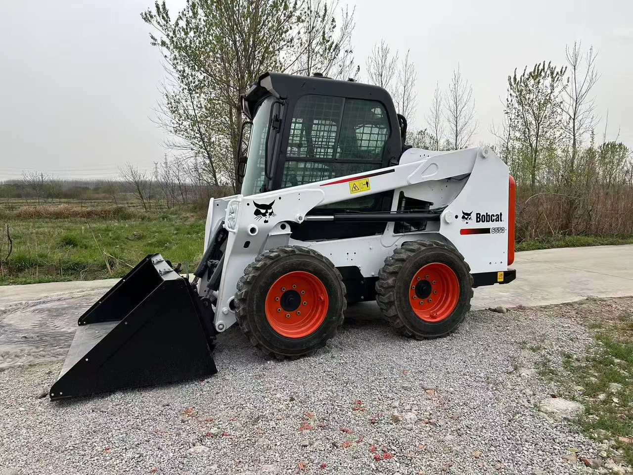 BOBCAT Skid Steer Loader S550 - Smykový nakladač: obrázek 5 BOBCAT Skid Steer Loader S550 - Smykový nakladač: obrázek 5