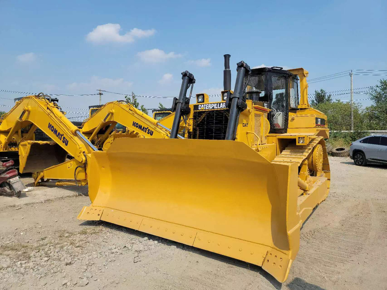 CATERPILLAR D7H - Buldozer: obrázek 1 CATERPILLAR D7H - Buldozer: obrázek 1