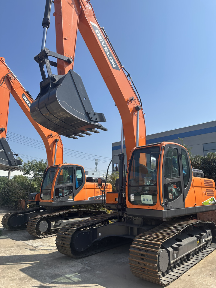 DOOSAN DX205 Crawler excavator Good condition - Pásové rýpadlo: obrázek 2 DOOSAN DX205 Crawler excavator Good condition - Pásové rýpadlo: obrázek 2