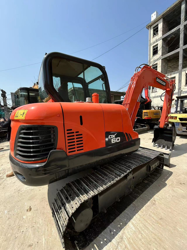 DOOSAN DX60 Mini excavator 6ton - Mini rýpadlo: obrázek 5 DOOSAN DX60 Mini excavator 6ton - Mini rýpadlo: obrázek 5