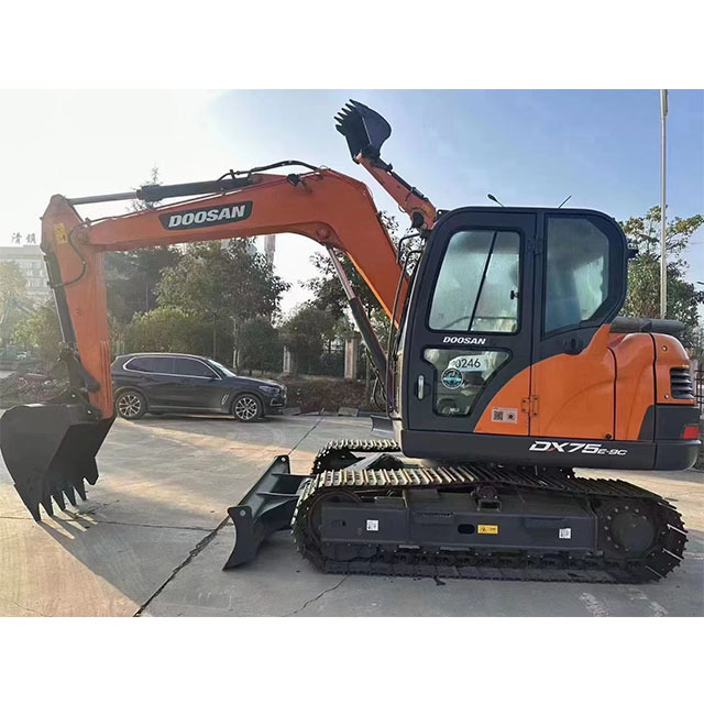 DOOSAN DX75 Mini excavator 7.5 ton - Mini rýpadlo: obrázek 2 DOOSAN DX75 Mini excavator 7.5 ton - Mini rýpadlo: obrázek 2