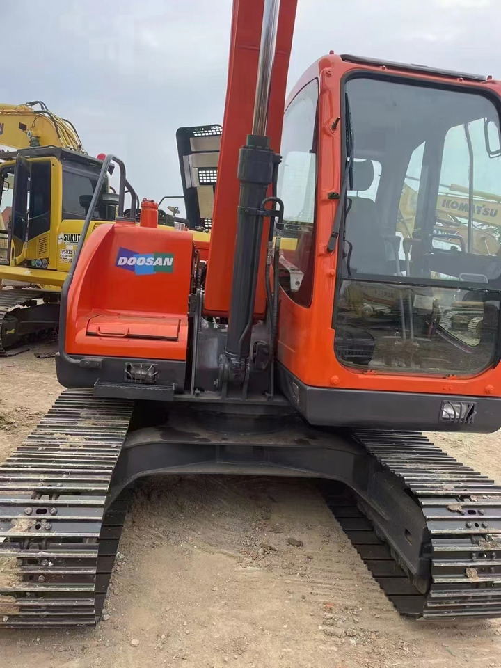 DOOSAN DX80 Mini excavator Excellent condition - Mini rýpadlo: obrázek 4 DOOSAN DX80 Mini excavator Excellent condition - Mini rýpadlo: obrázek 4