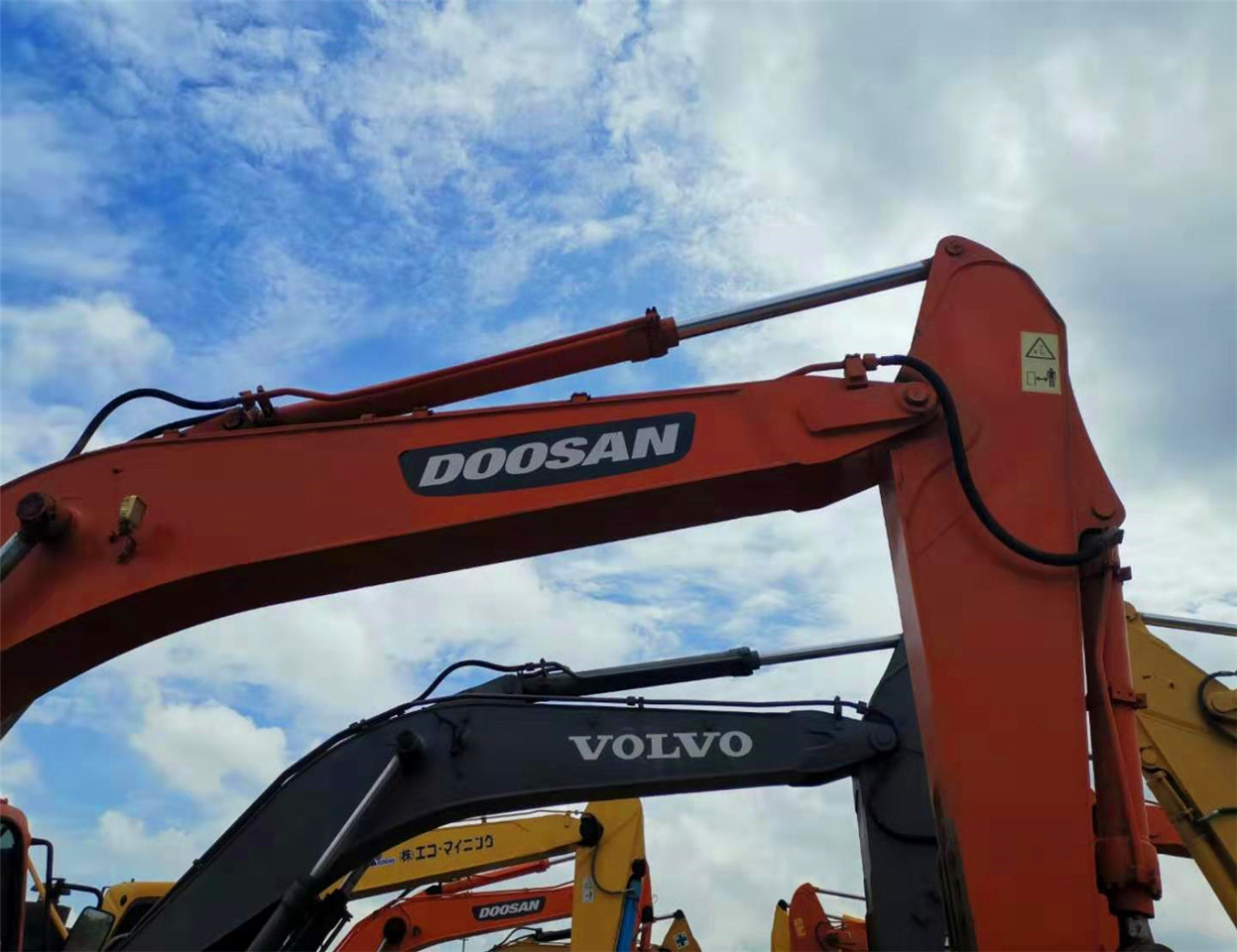DOOSAN Excavator DH300 Click Here for Discount - Pásové rýpadlo: obrázek 3 DOOSAN Excavator DH300 Click Here for Discount - Pásové rýpadlo: obrázek 3