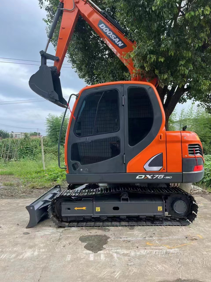 DOOSAN Mini Excavator DX75 Click for Discount - Mini rýpadlo: obrázek 1 DOOSAN Mini Excavator DX75 Click for Discount - Mini rýpadlo: obrázek 1