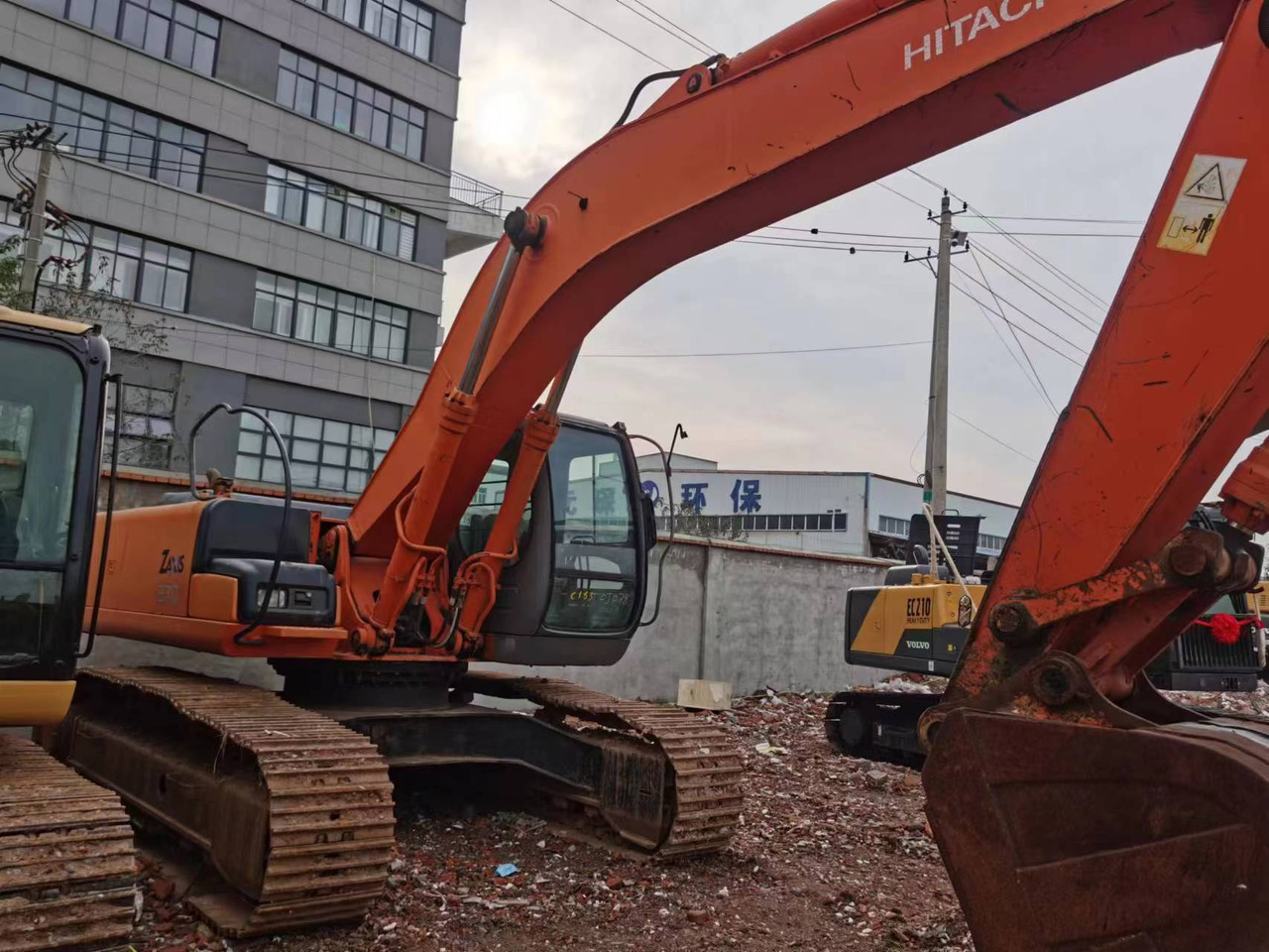 HITACHI ZX270 - Pásové rýpadlo: obrázek 5 HITACHI ZX270 - Pásové rýpadlo: obrázek 5