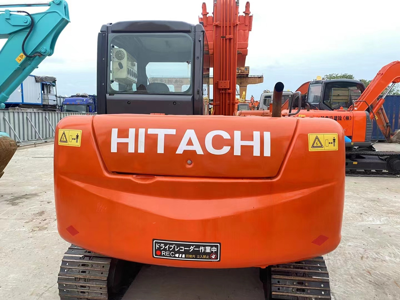HITACHI ZX60 - Pásové rýpadlo: obrázek 4 HITACHI ZX60 - Pásové rýpadlo: obrázek 4