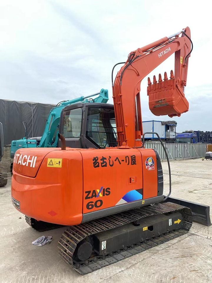 HITACHI ZX60 - Pásové rýpadlo: obrázek 3 HITACHI ZX60 - Pásové rýpadlo: obrázek 3