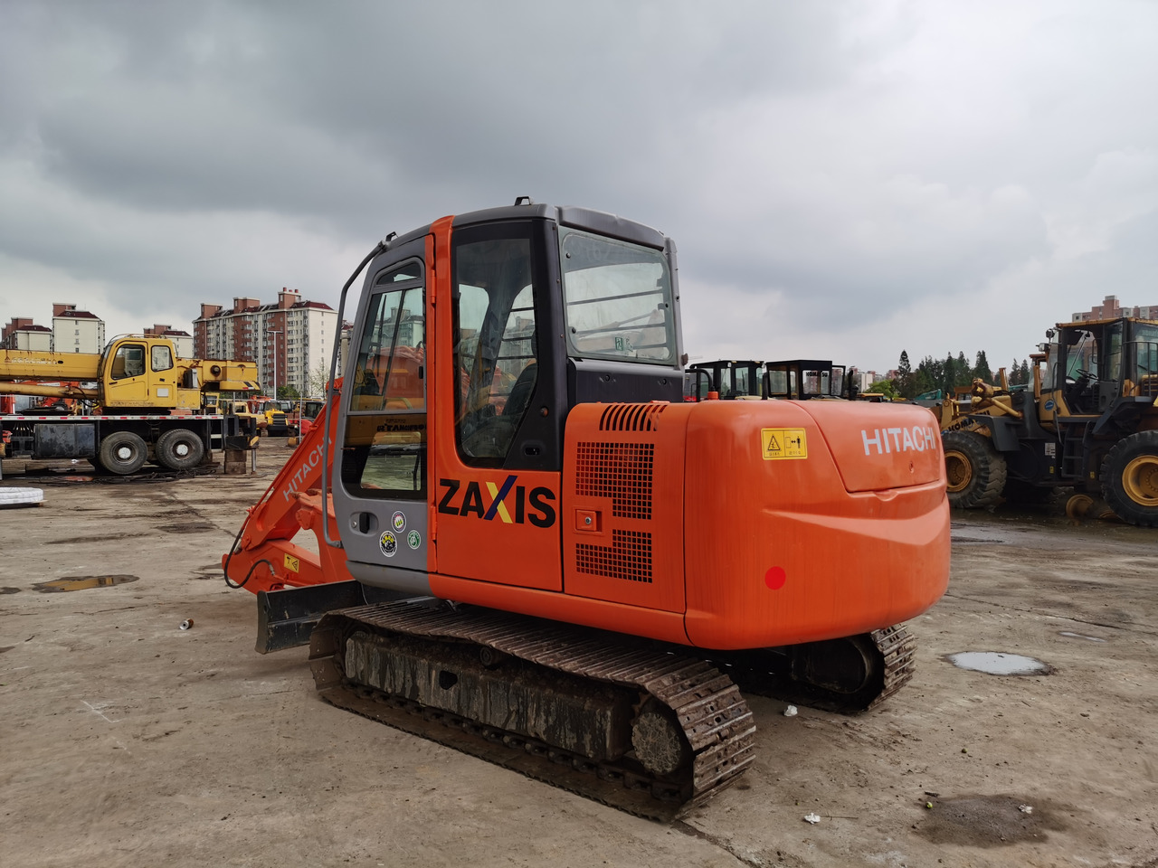 HITACHI ZX60 - Pásové rýpadlo: obrázek 3 HITACHI ZX60 - Pásové rýpadlo: obrázek 3