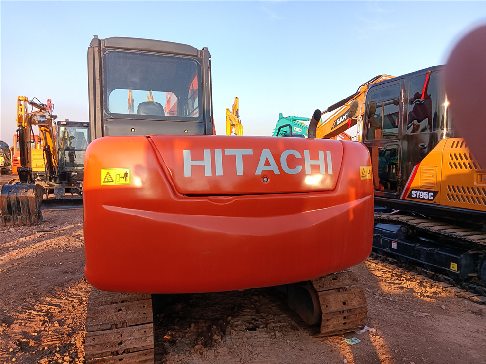 HITACHI ZX60 - Pásové rýpadlo: obrázek 3 HITACHI ZX60 - Pásové rýpadlo: obrázek 3