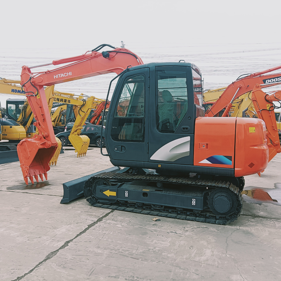 HITACHI ZX70 - Pásové rýpadlo: obrázek 3 HITACHI ZX70 - Pásové rýpadlo: obrázek 3