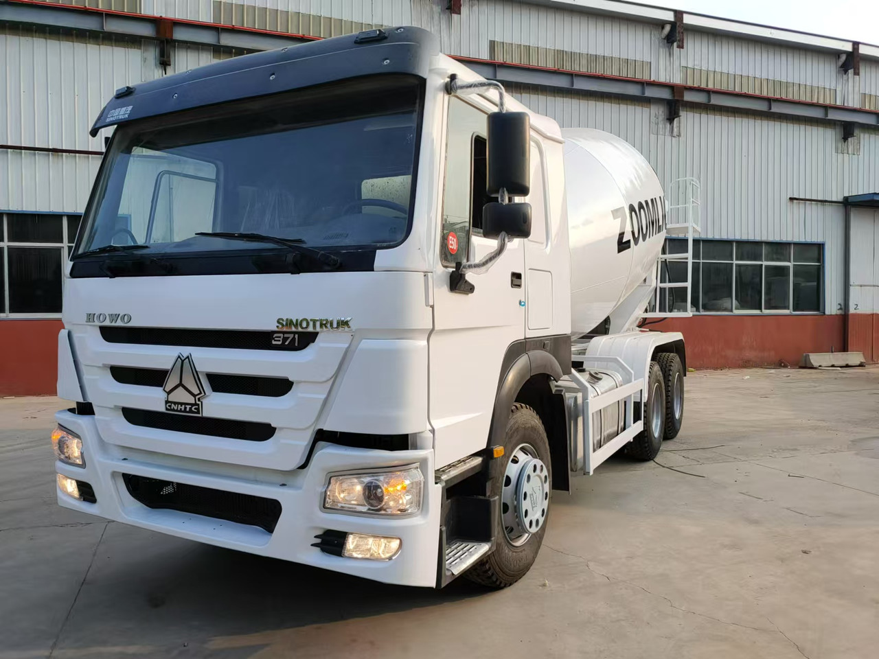 HOWO 371HP Concrete Mixer Truck Click for Discount - Autodomíchávač: obrázek 1 HOWO 371HP Concrete Mixer Truck Click for Discount - Autodomíchávač: obrázek 1