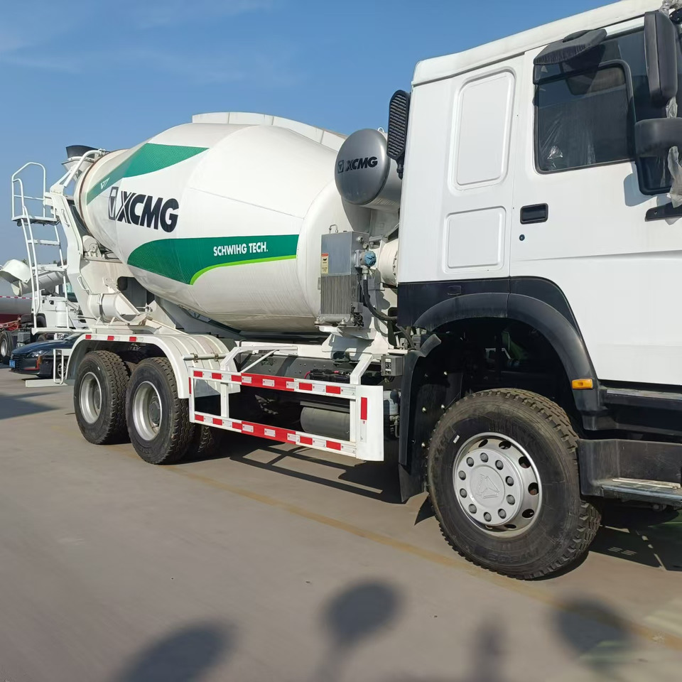 HOWO 6*4 Cement Mixer Truck - Autodomíchávač: obrázek 3 HOWO 6*4 Cement Mixer Truck - Autodomíchávač: obrázek 3
